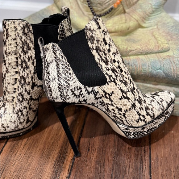 Michael Kors Genuine Snakeskin Animal Print Platform Boots - Picture 2 of 13